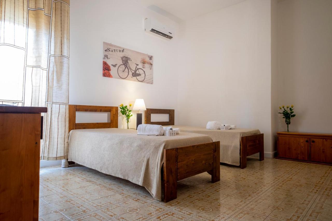Hotel Soleo Quartu SantʼElena Dış mekan fotoğraf