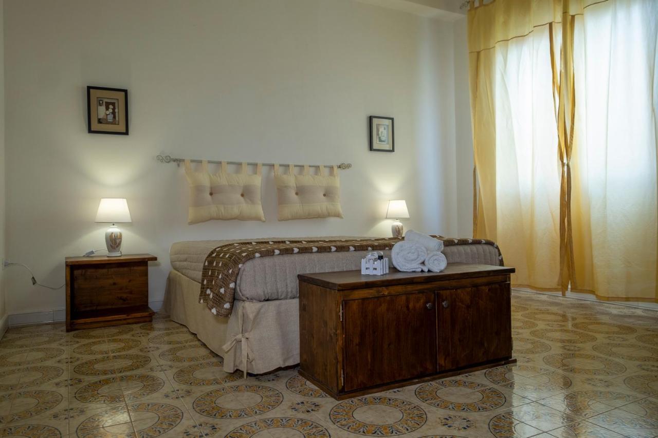 Hotel Soleo Quartu SantʼElena Dış mekan fotoğraf