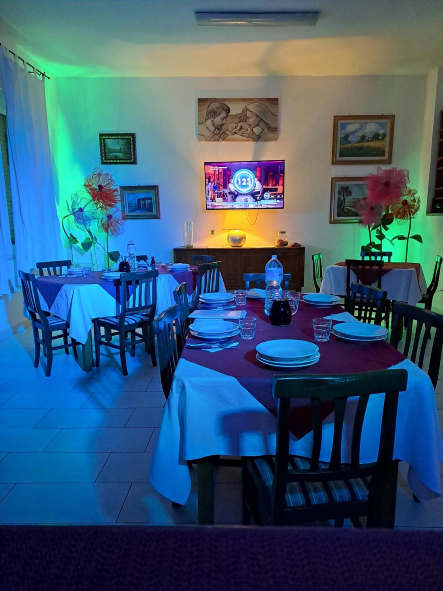 Hotel Soleo Quartu SantʼElena Dış mekan fotoğraf