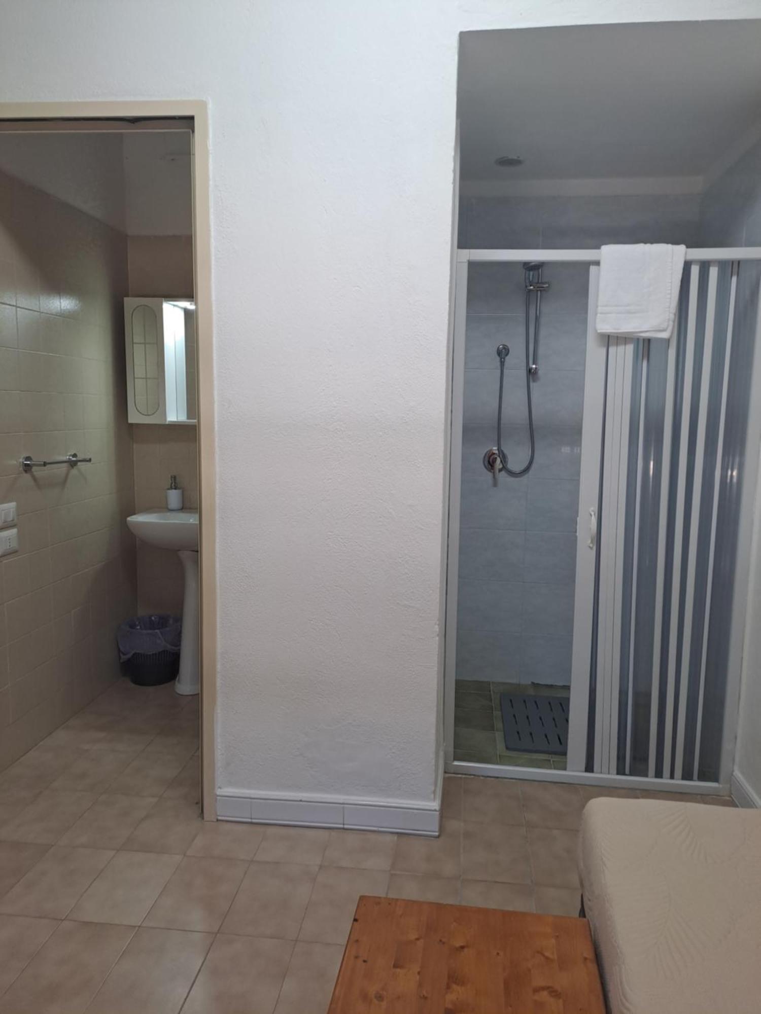 Hotel Soleo Quartu SantʼElena Dış mekan fotoğraf