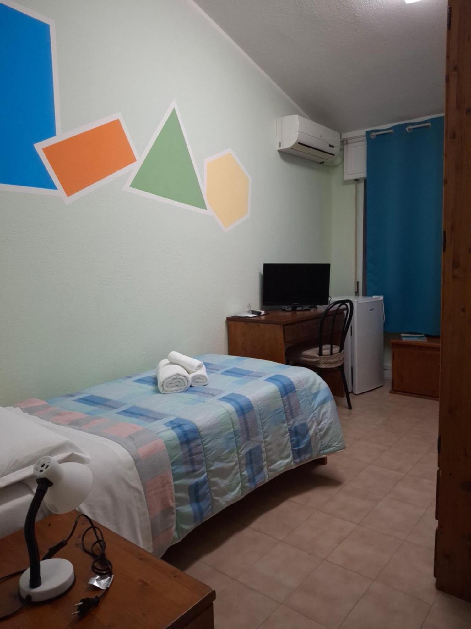 Hotel Soleo Quartu SantʼElena Dış mekan fotoğraf